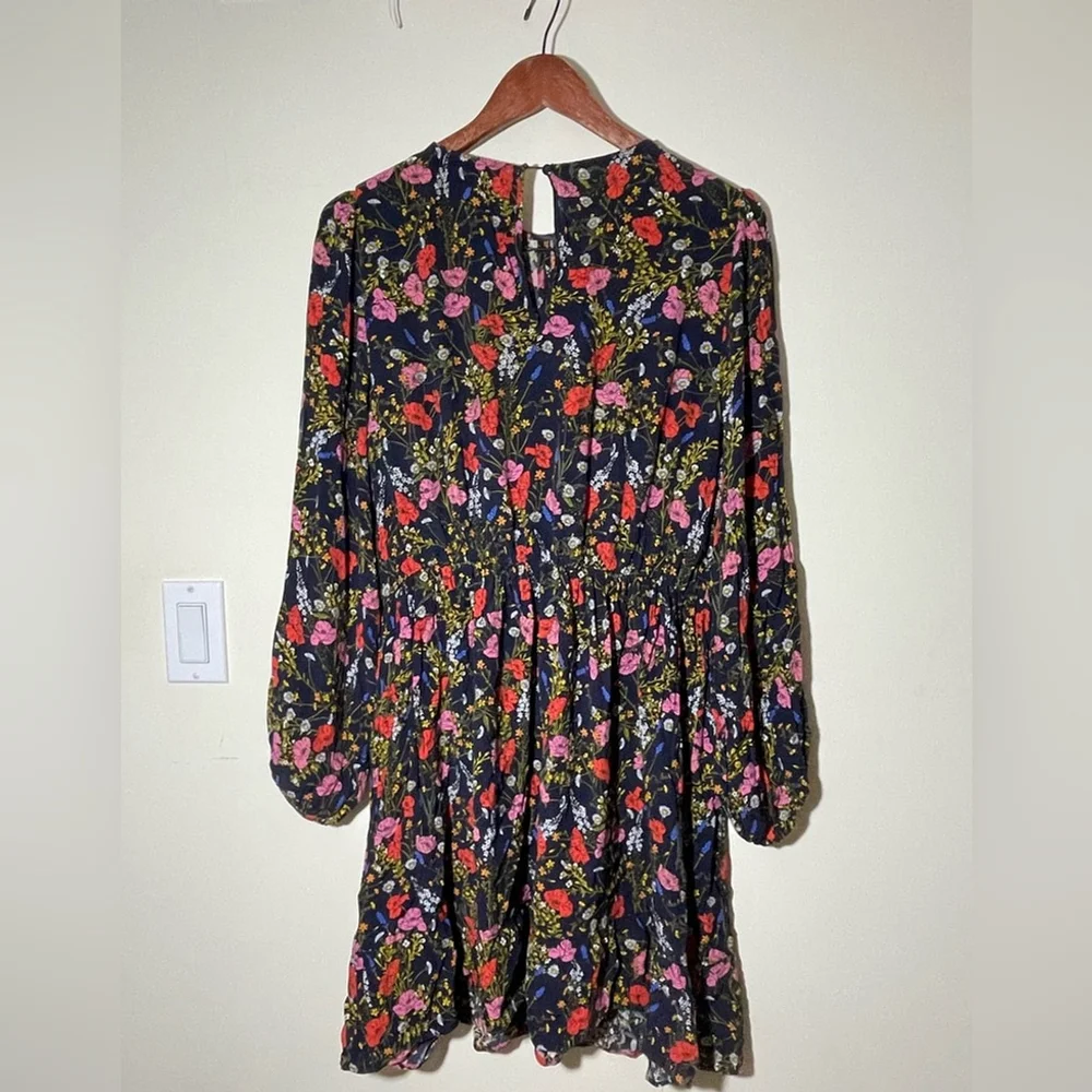 banana republic mini Floral Long Sleeve Dress - Picture 6 of 7
